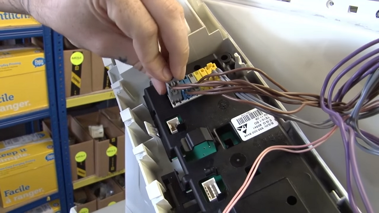 Reconnecting The Control Module To The Electrical Connections