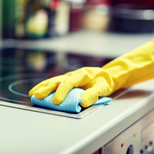 Polishing Clean Cooker Hob