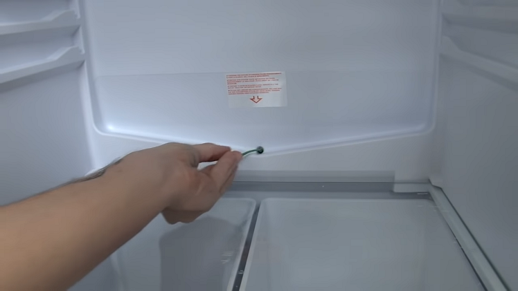 How To Fix A Leaking Fridge Espares