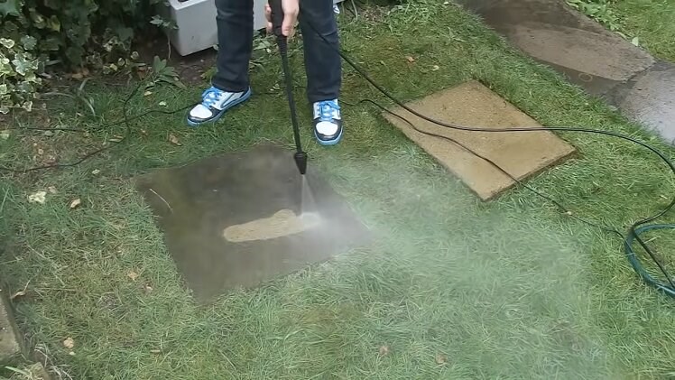 The Dirt Blaster Lance Providing A Narrow Powerful Jet Of Water For Targeted Cleaning