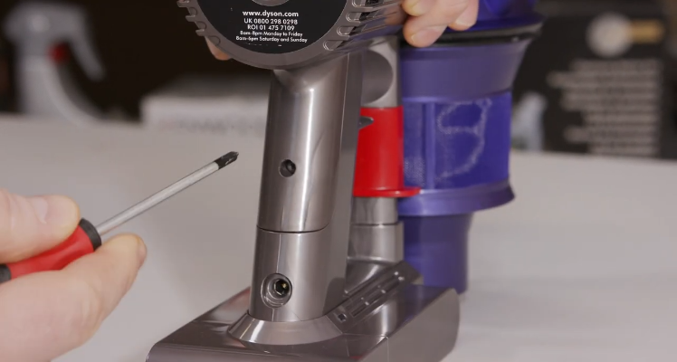 How to Replace the Battery on Your Dyson Vacuum - Dengarden