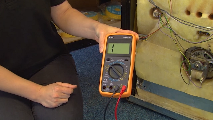 Set up your multimeter correctly before testing your heating element for faults